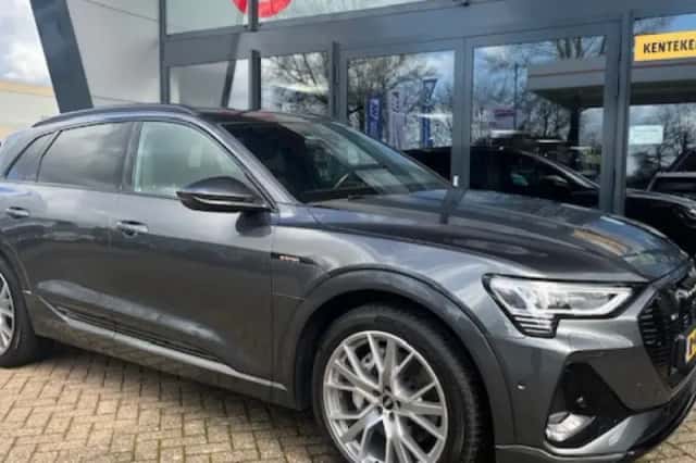 Audi e-tron (2022)