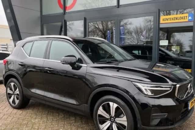 Volvo XC40 (2022)