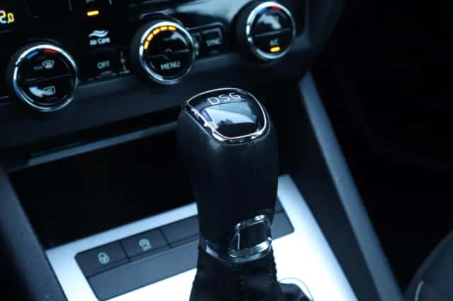 Škoda Octavia (2019) thumbnail 19