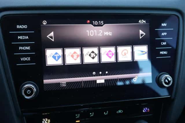 Škoda Octavia (2019) thumbnail 20