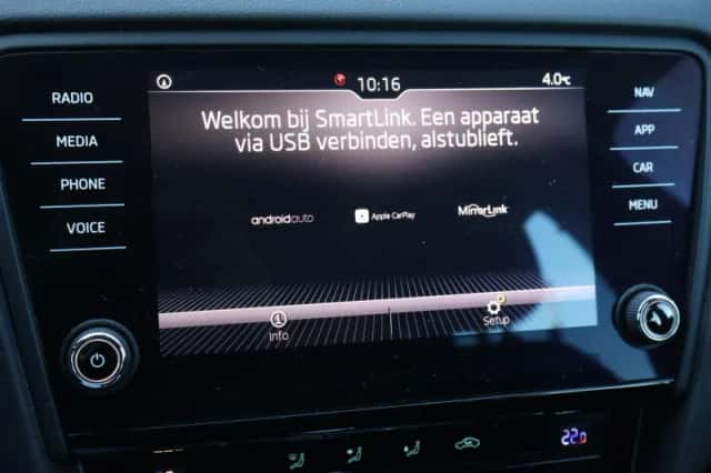 Škoda Octavia (2019) thumbnail 24