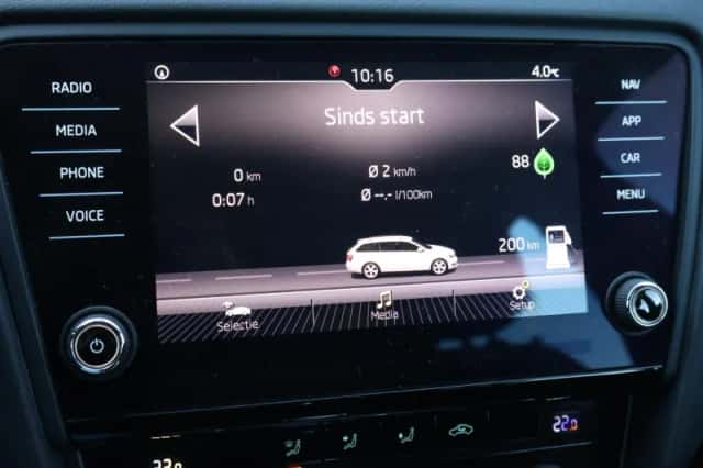 Škoda Octavia (2019) thumbnail 25