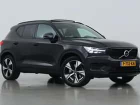 Volvo XC40 (2022)