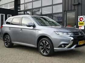 Mitsubishi Outlander (2015)