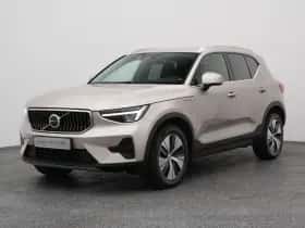 Volvo XC40 (2022)