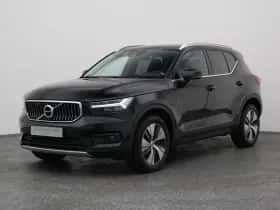 Volvo XC40 (2022)