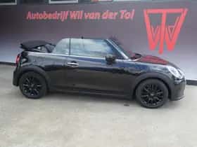 MINI Cooper (2022)