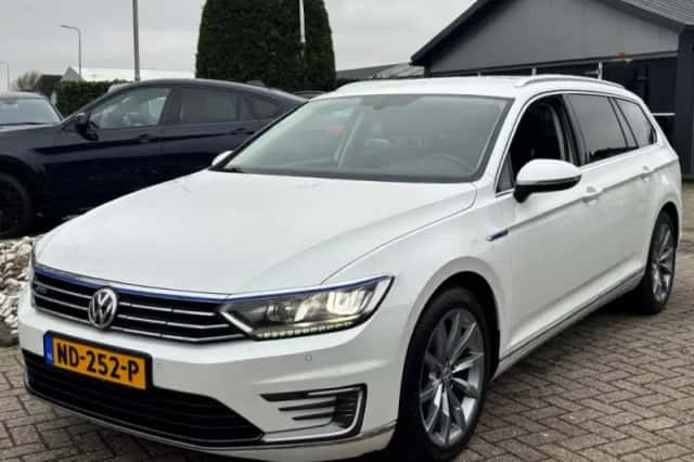Volkswagen Passat (2016)