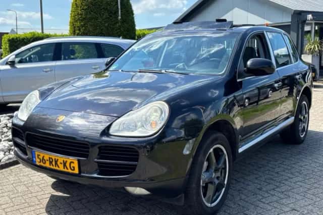 Porsche Cayenne (2005)