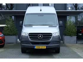 Mercedes-Benz Sprinter (2023)