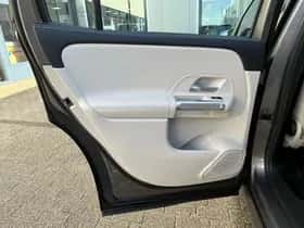 Mercedes-Benz GLB-Klasse (2021) thumbnail 16