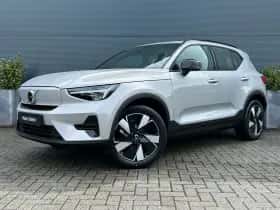 Volvo XC40 (2025)