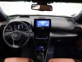Toyota Yaris Cross (2023) thumbnail 3