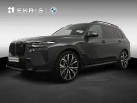 BMW X7 (2022)