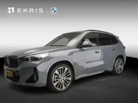 BMW iX1 (2023)