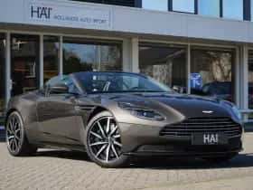 Aston Martin DB11 Volante (2021) thumbnail 1