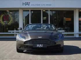 Aston Martin DB11 Volante (2021) thumbnail 2