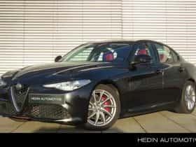 Alfa Romeo Giulia (2018)