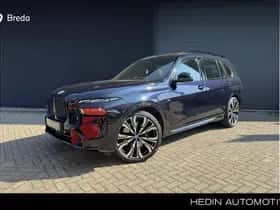 BMW X7 (2022)