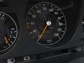 Mercedes-Benz SL-Klasse (1977) thumbnail 17