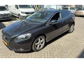 Volvo V40 (2016)
