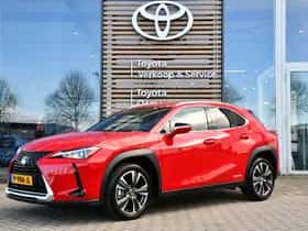 Lexus UX (2022)