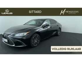 Lexus ES (2024)