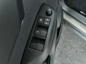 Toyota Yaris Cross (2024) thumbnail 12
