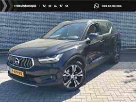 Volvo XC40 (2022)