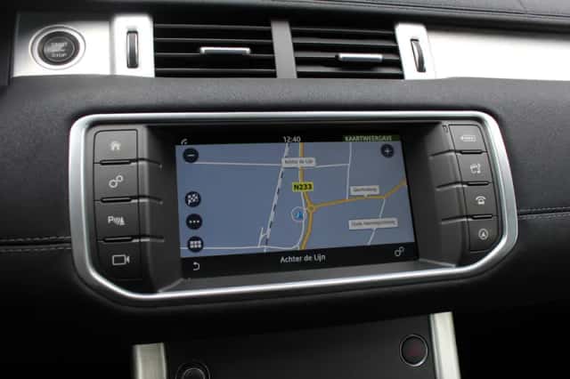 Land Rover Range Rover Evoque (2016) thumbnail 26