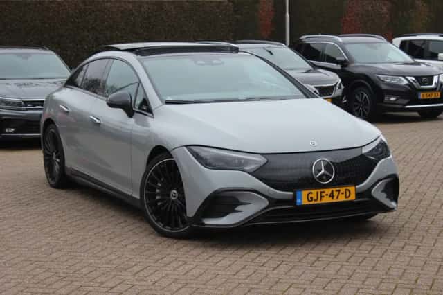 Mercedes-Benz EQE (2023)