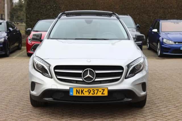 Mercedes-Benz GLA (2017) thumbnail 8