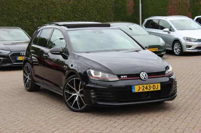Volkswagen Golf (2016)
