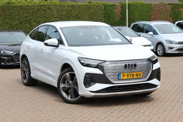 Audi Q4 (2022)