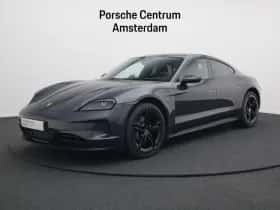 Porsche Taycan (2024)