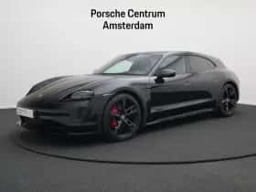 Porsche Taycan (2021)