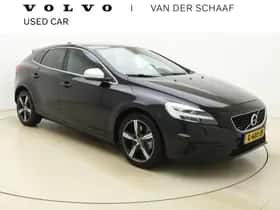 Volvo V40 (2020)