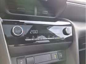 Toyota Yaris Cross (2024) thumbnail 12