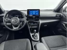 Toyota Yaris Cross (2021) thumbnail 2