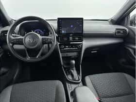 Toyota Yaris Cross (2024) thumbnail 2