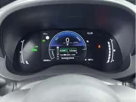 Toyota Yaris Cross (2024) thumbnail 3