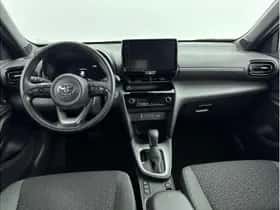 Toyota Yaris Cross (2021) thumbnail 2
