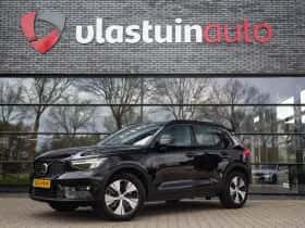 Volvo XC40 (2022)