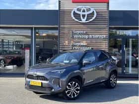Toyota Yaris Cross (2024) thumbnail 1