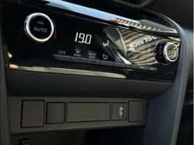 Toyota Yaris Cross (2024) thumbnail 31