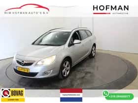 Opel Astra (2011)