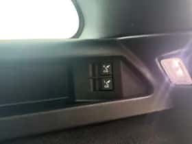 Land Rover Discovery Sport (2021) thumbnail 14