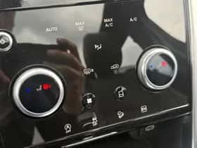 Land Rover Discovery Sport (2021) thumbnail 31