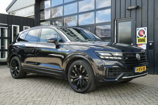 Volkswagen Touareg (2019) thumbnail 1