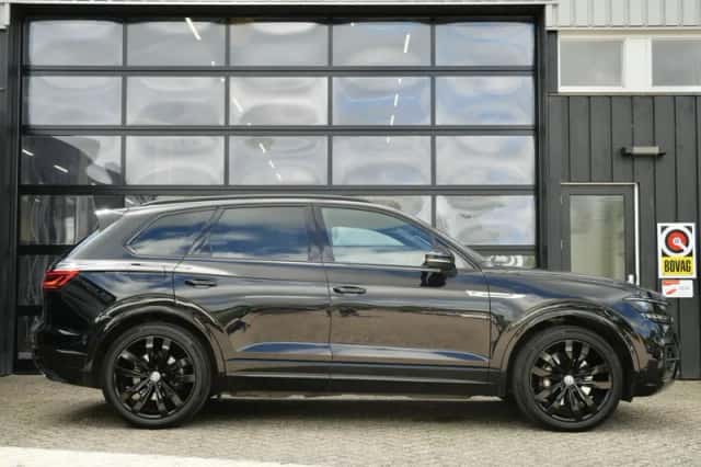 Volkswagen Touareg (2019) thumbnail 4